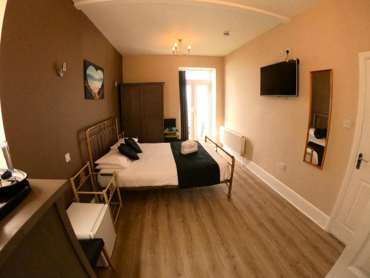 Lundy House Hotel วูลาโคมบ์ ภายนอก รูปภาพ