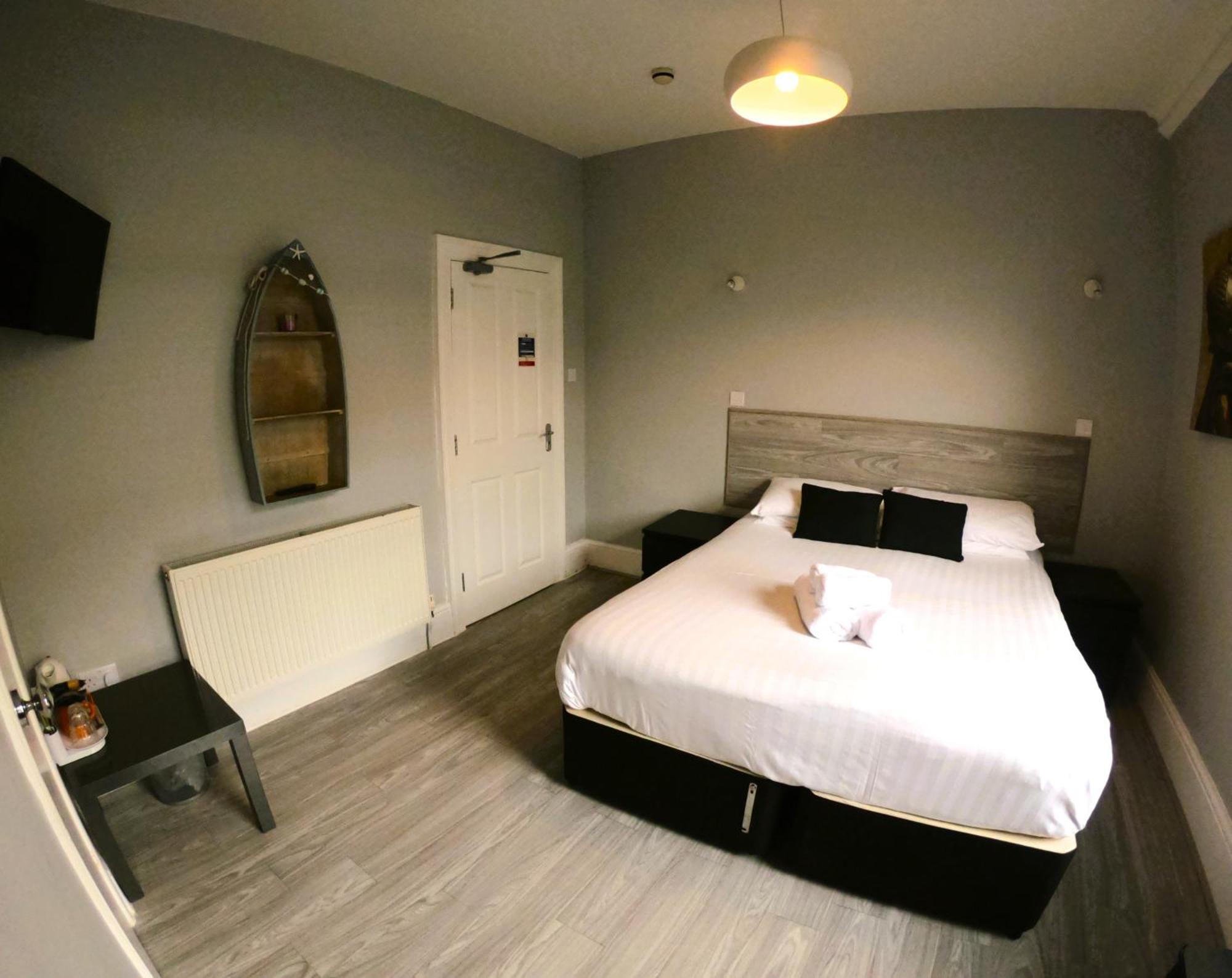 Lundy House Hotel วูลาโคมบ์ ภายนอก รูปภาพ