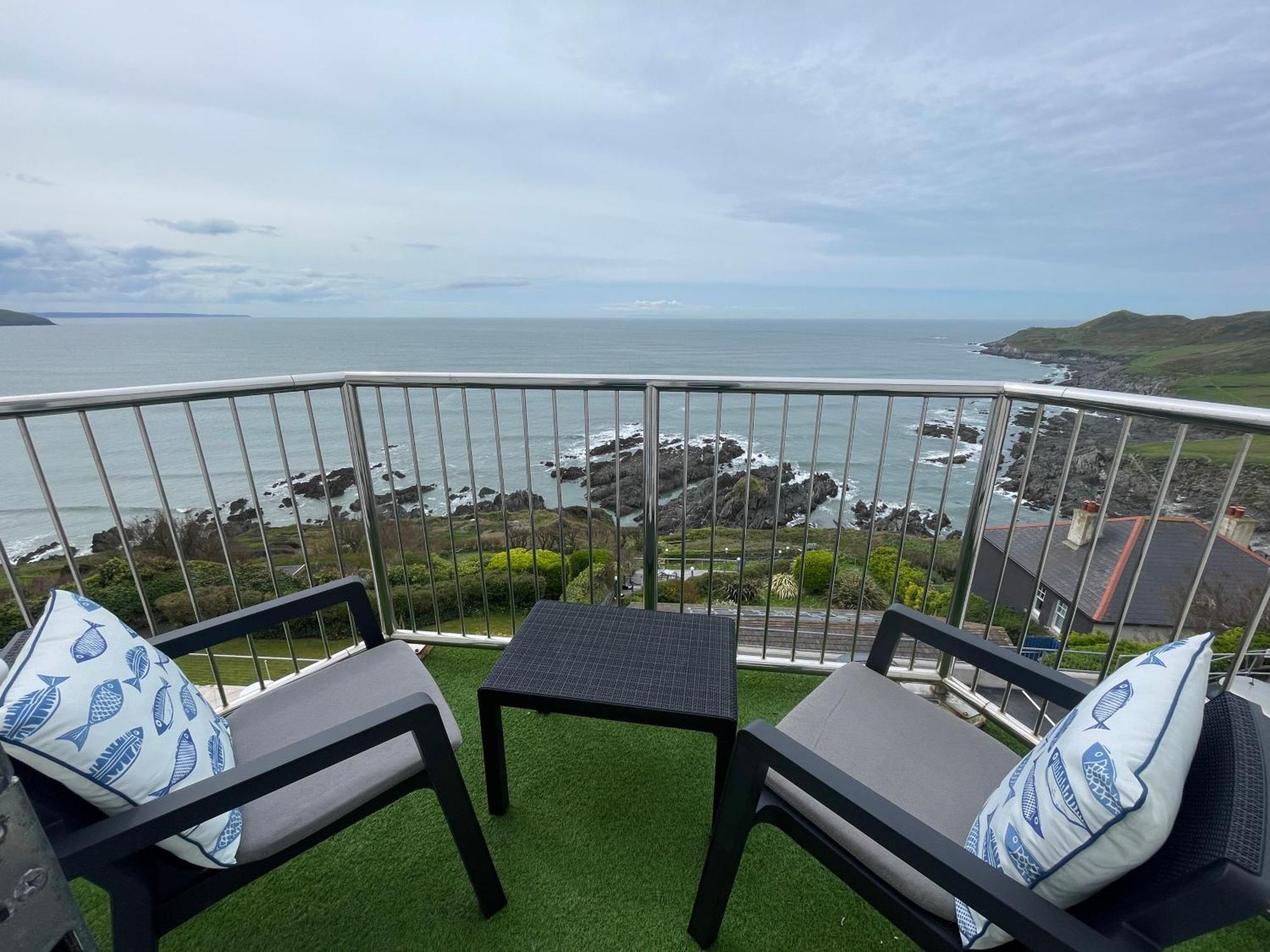 Lundy House Hotel วูลาโคมบ์ ภายนอก รูปภาพ